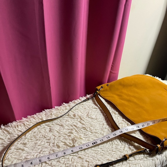 Stunning, yellow mustard suede and leather hobo bag - Picture 15 of 16